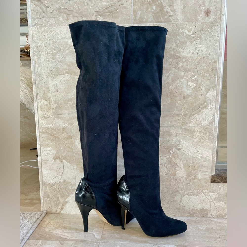 Suede and patent leather. Black. Over the knee boots. Great condition.